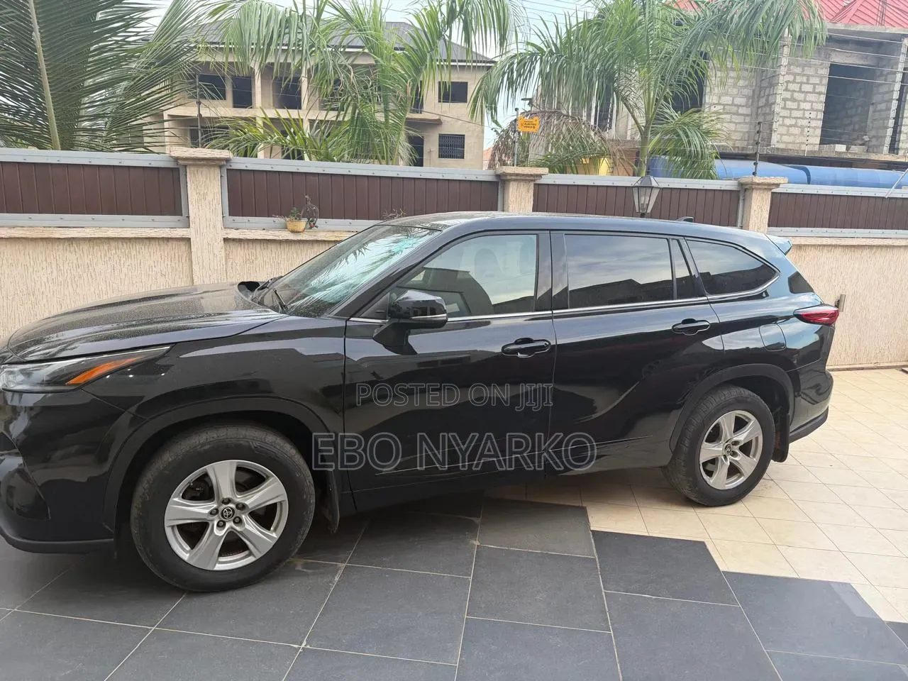 Toyota Highlander LE 2021 Black