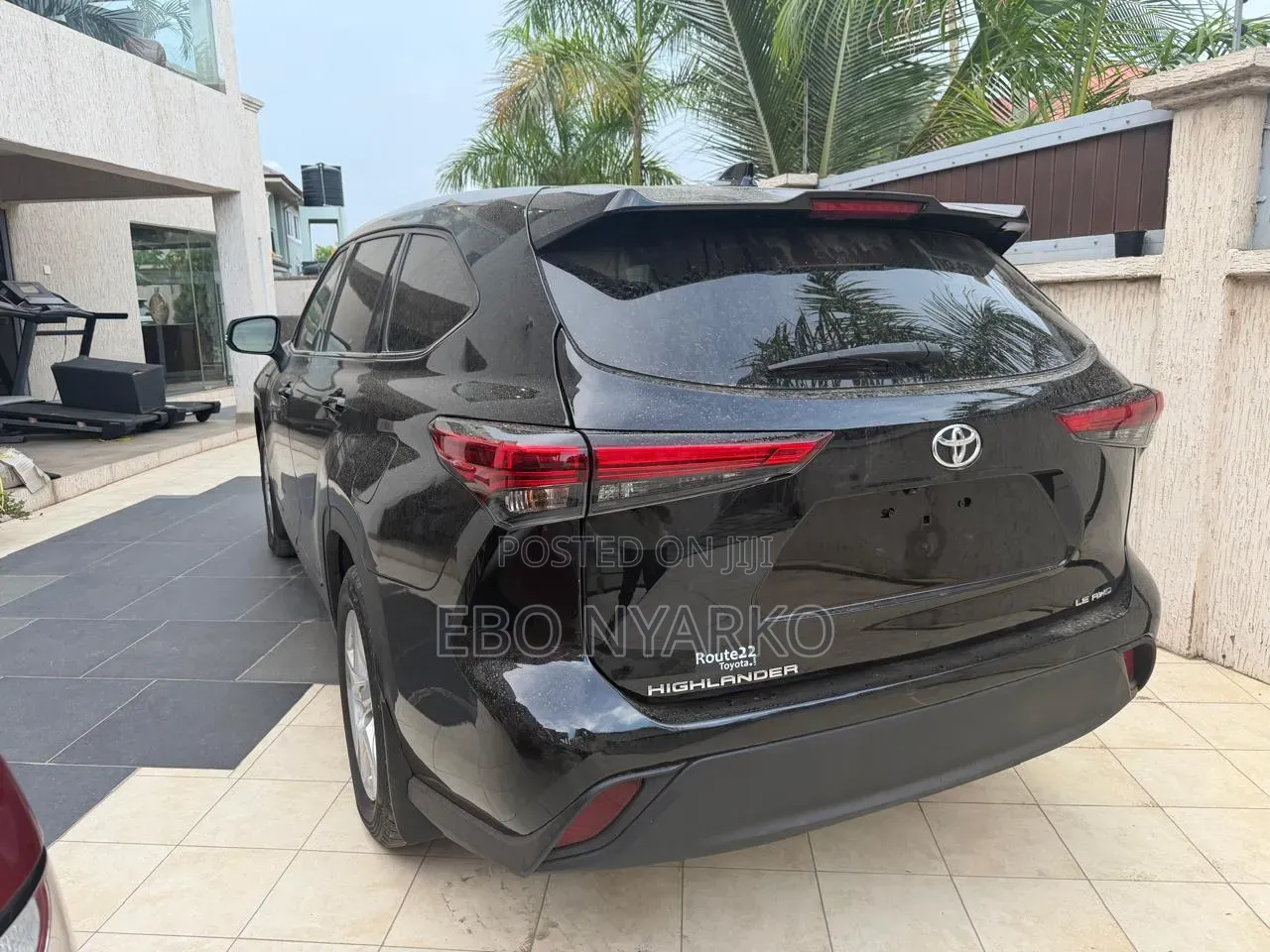Toyota Highlander LE 2021 Black