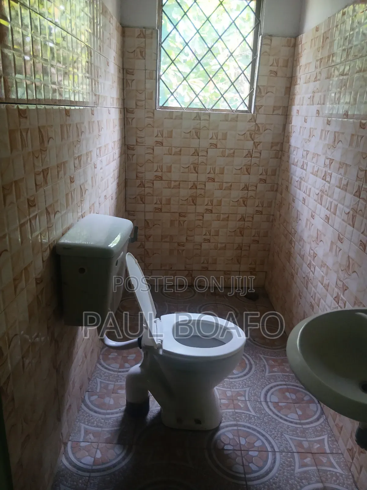 Furnished 1bdrm Apartment in Janypaul Building, New-Juaben Municipal