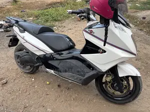 Motorcycle 2020 White