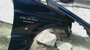 Mitsubishi Pajero-1990-2000 Fenders(Pair)