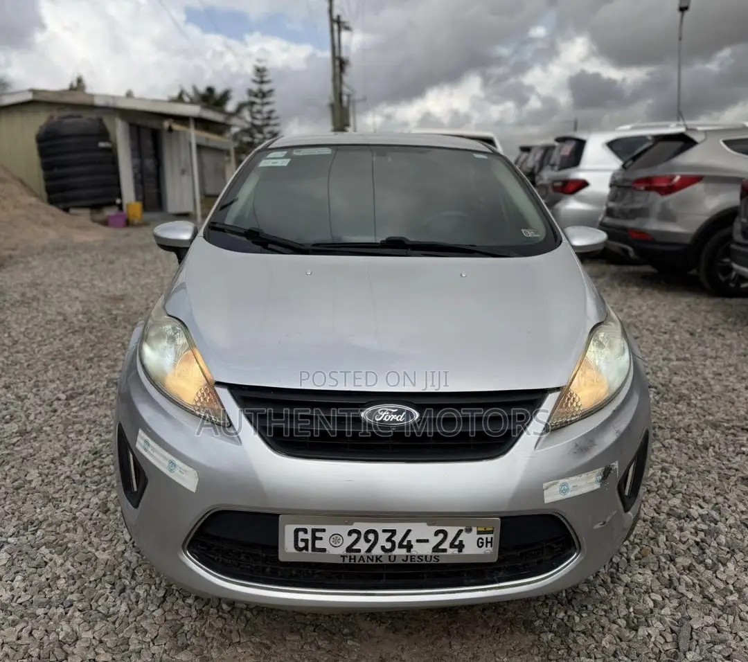 Ford Fiesta S 4dr Sedan (1.6L 4cyl 5M) 2014 Silver
