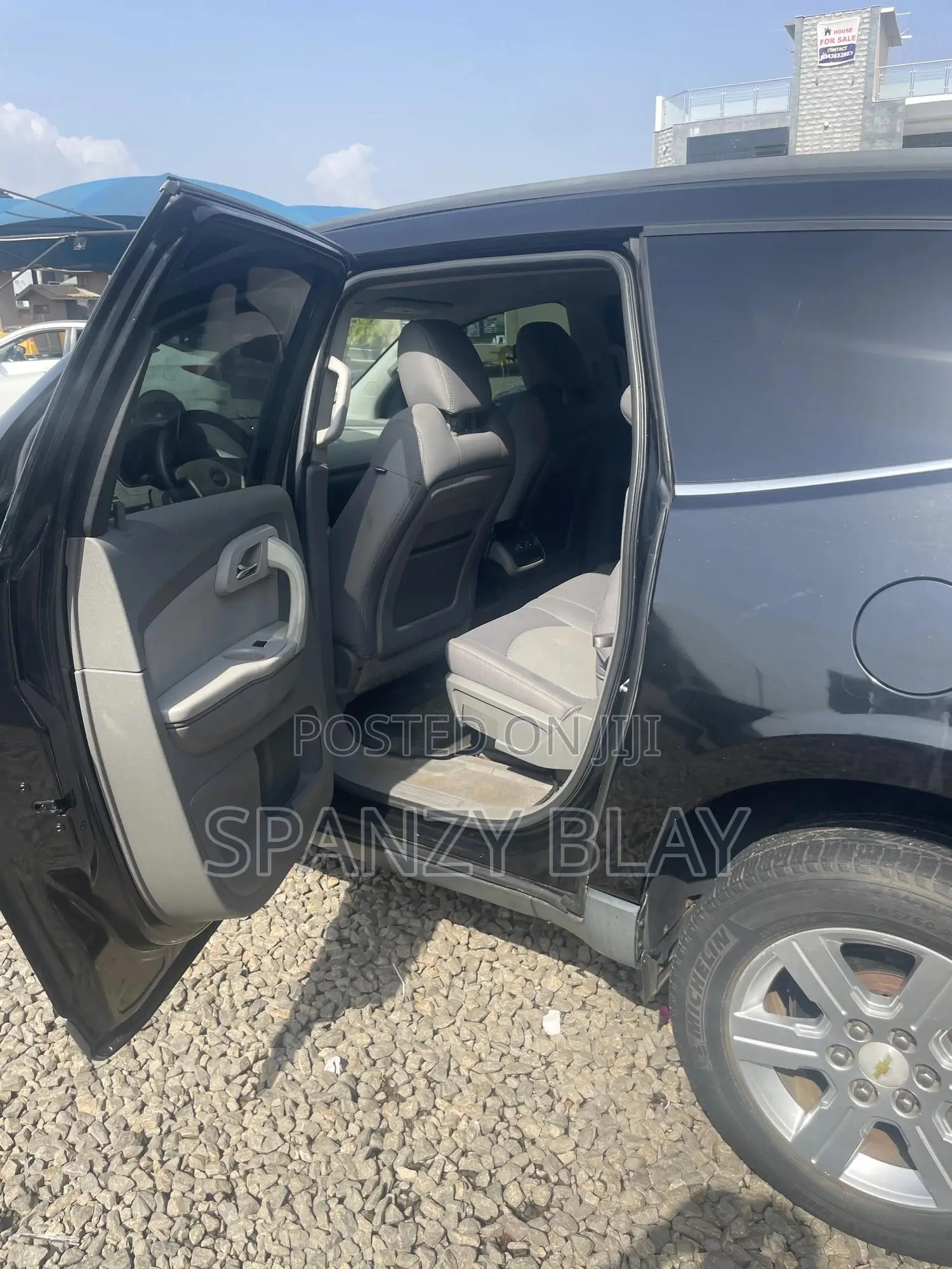 Chevrolet Traverse 2011 Black