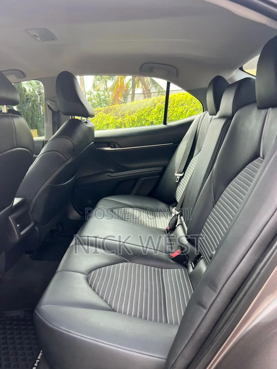 Toyota Camry SE 2022 Gray