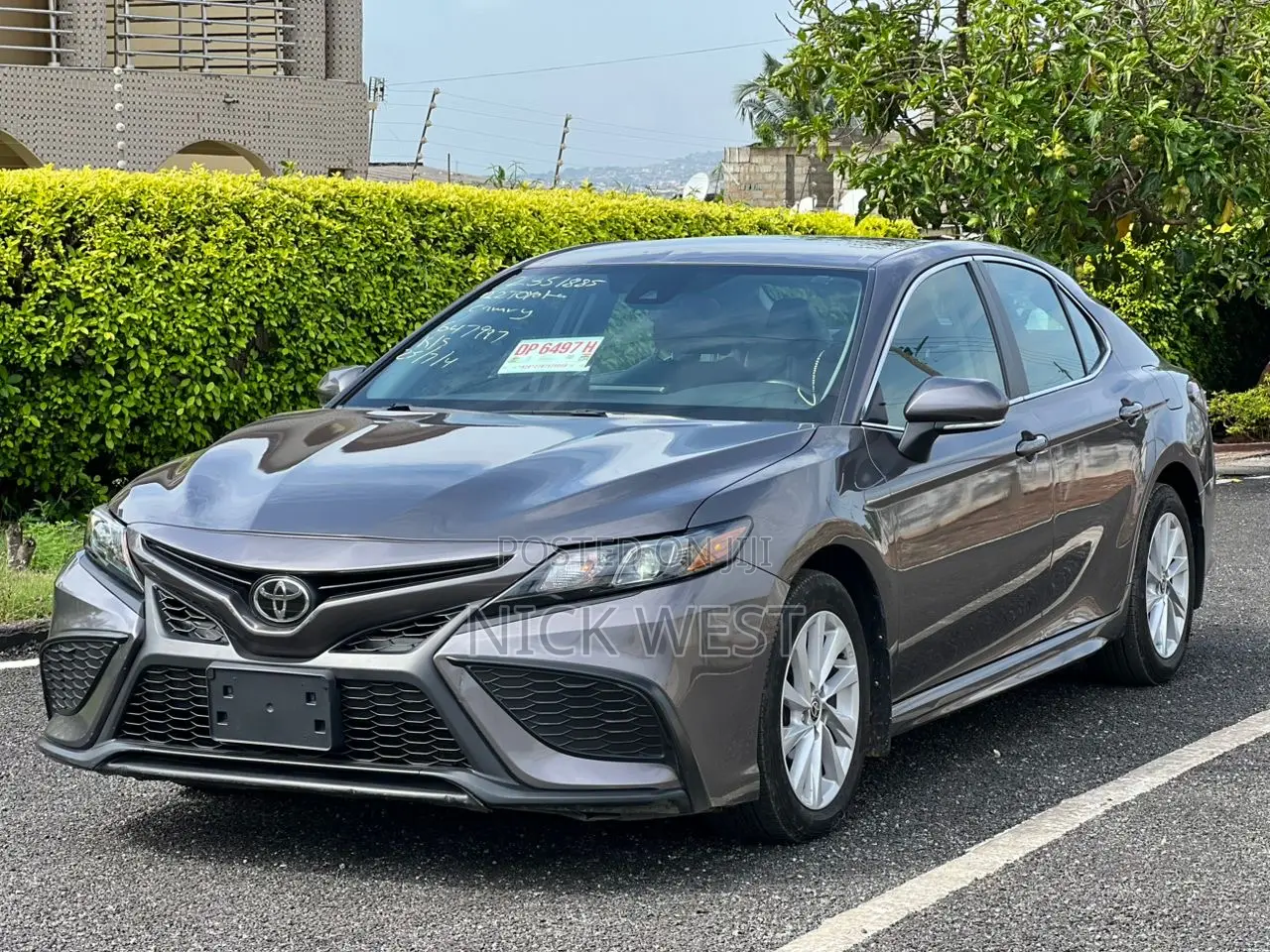 Toyota Camry SE 2022 Gray