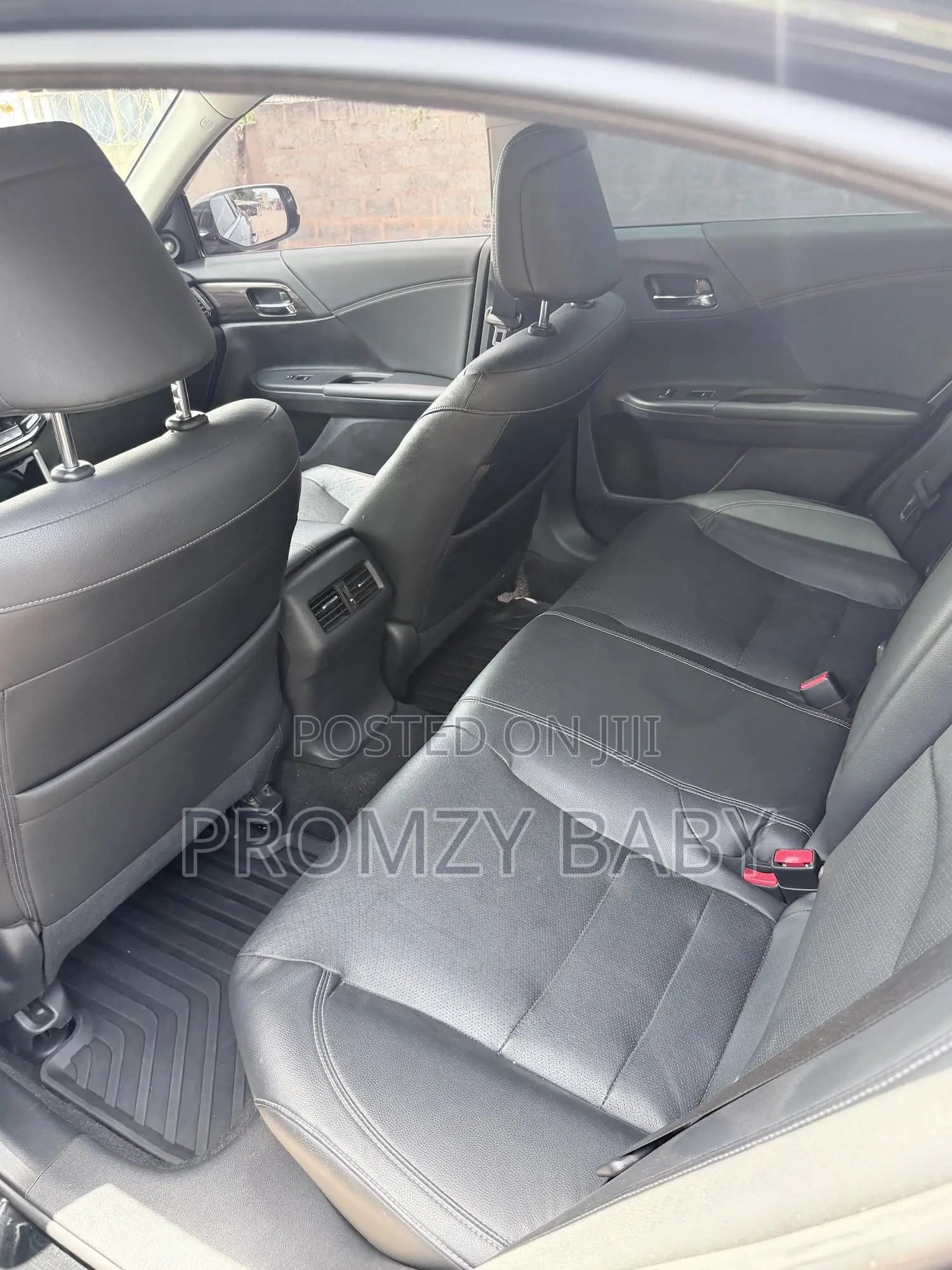 Honda Accord Touring V6 4dr Sedan FWD (3.5L 6cyl 6A) 2017 Black