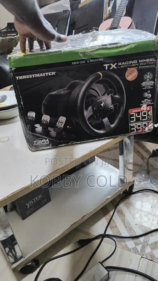 Thrustmaster Tx Racing Wheel