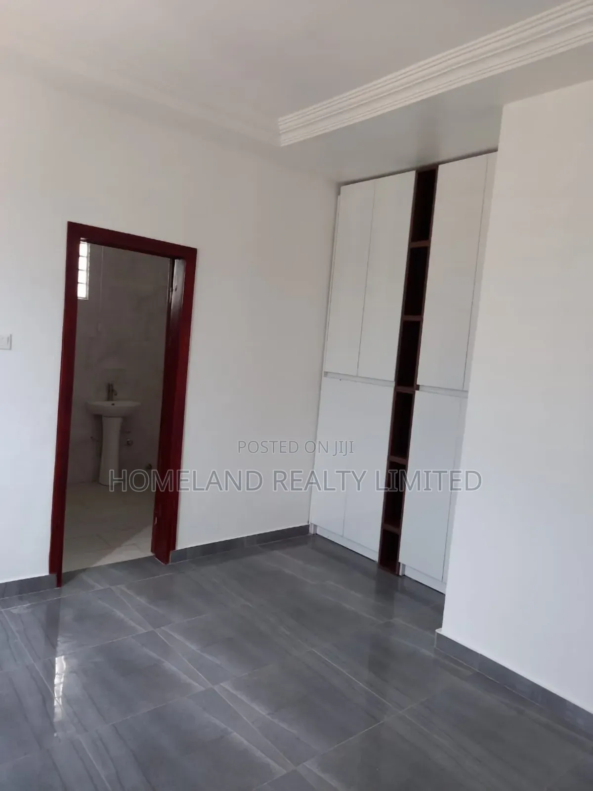 4bdrm Duplex in Mile 7 for rent
