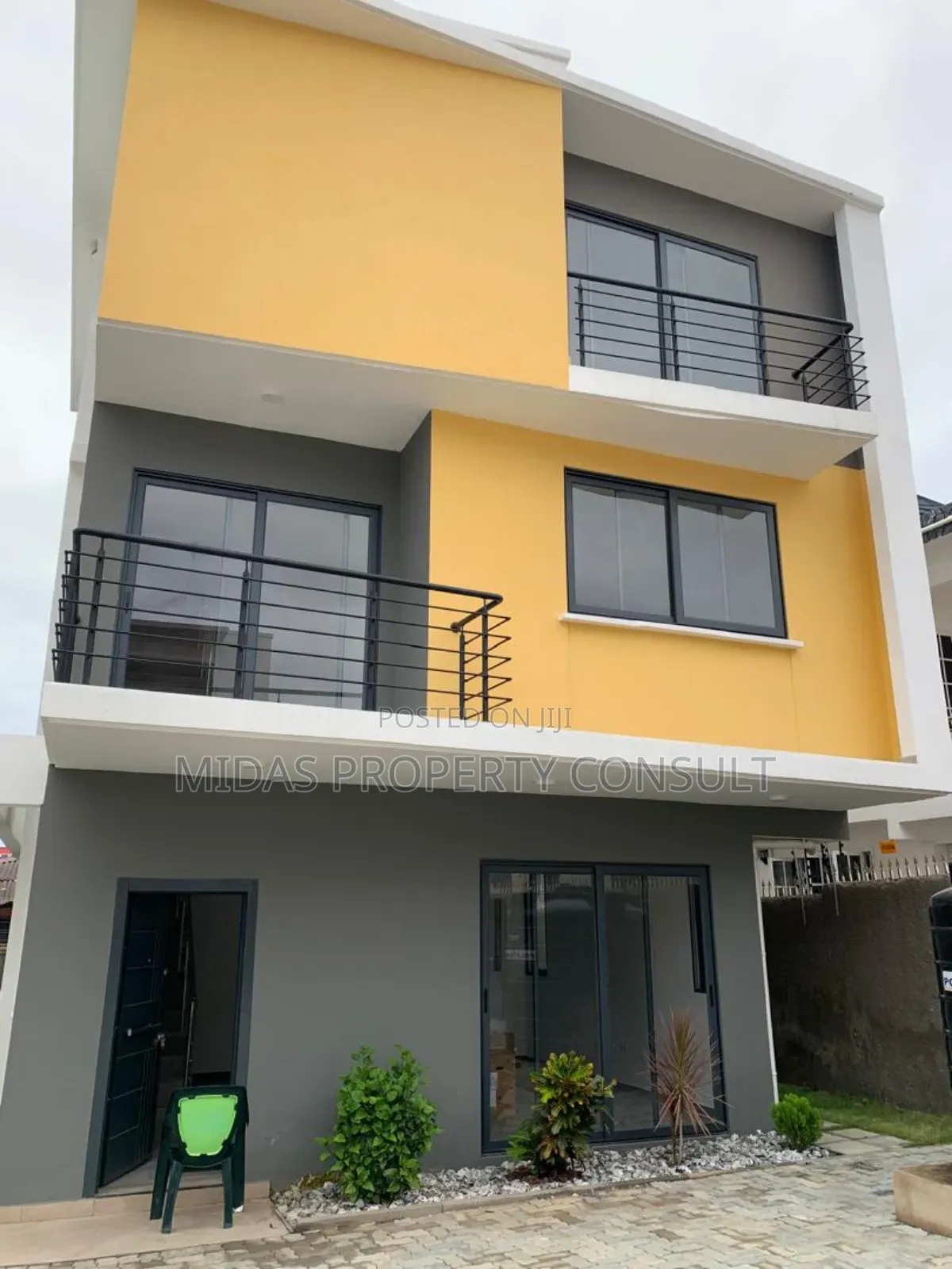 3bdrm Townhouse/Terrace in Tseaddo for sale