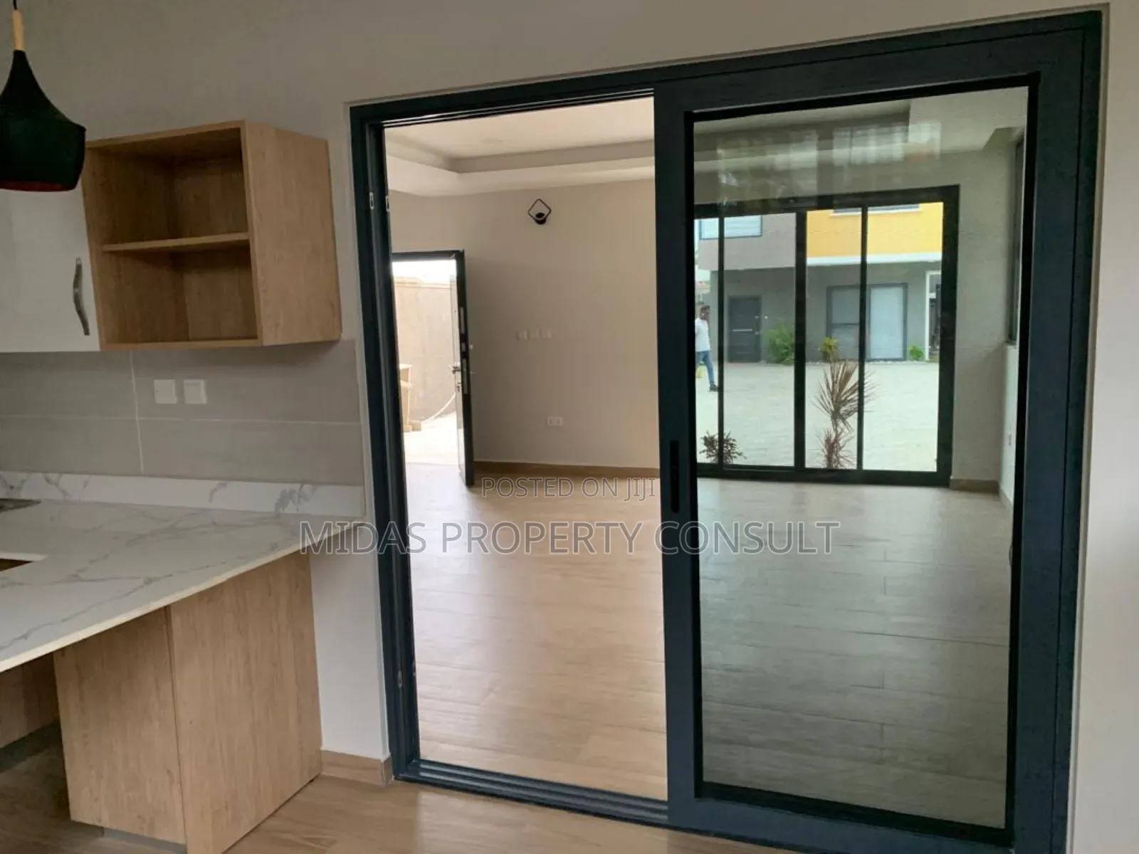 3bdrm Townhouse/Terrace in Tseaddo for sale