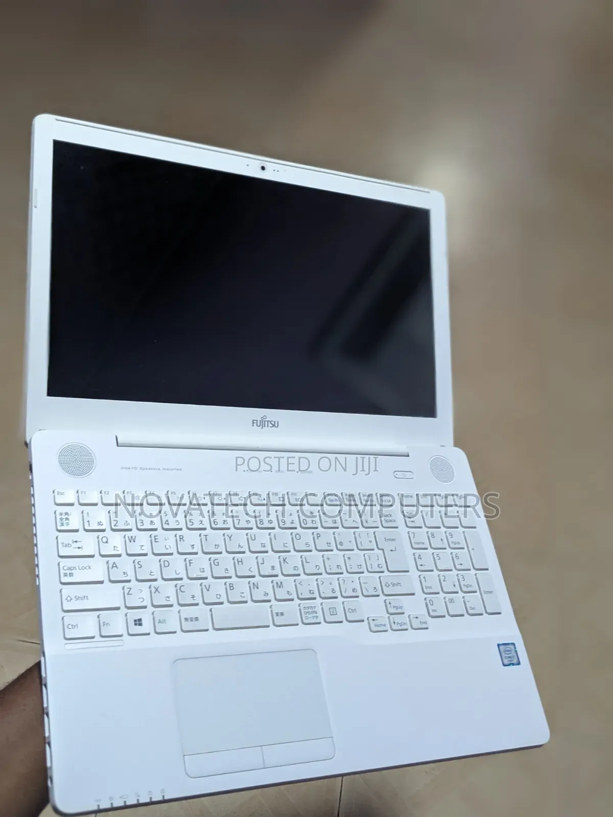 Laptop Fujitsu Lifebook AH550 8GB Intel Core i7 HDD 1T