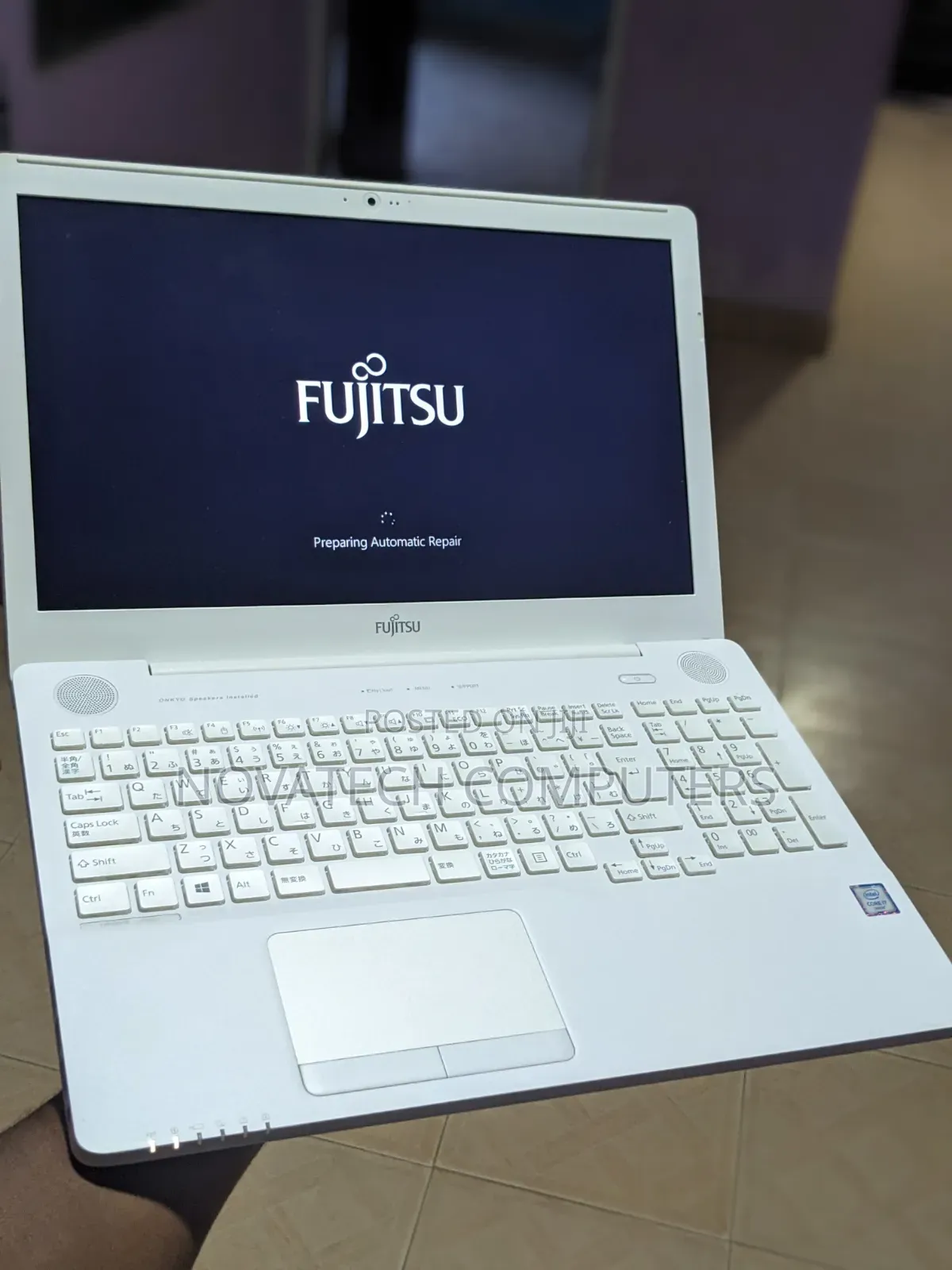 Laptop Fujitsu Lifebook AH550 8GB Intel Core i7 HDD 1T