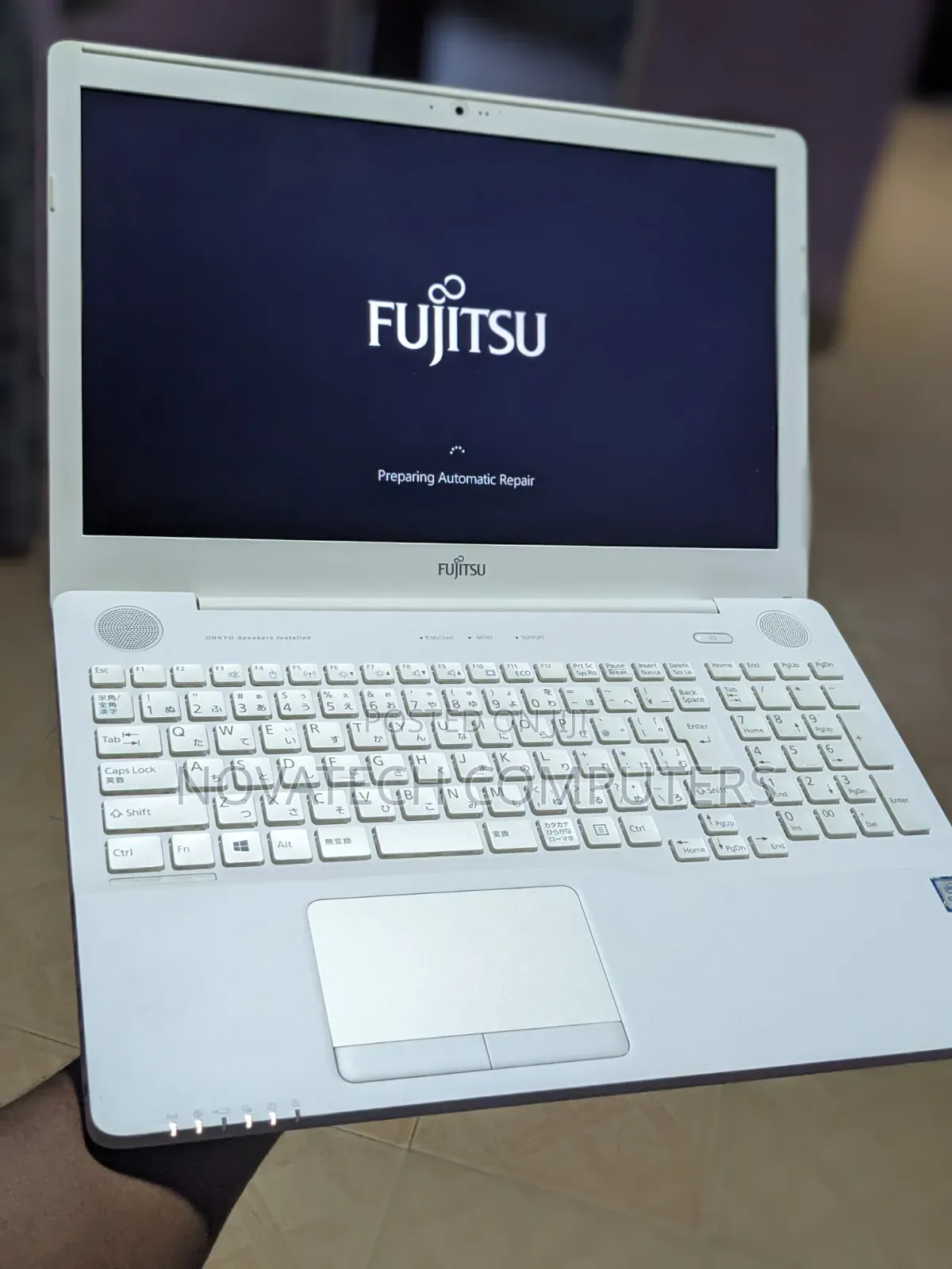 Laptop Fujitsu Lifebook AH550 8GB Intel Core i7 HDD 1T