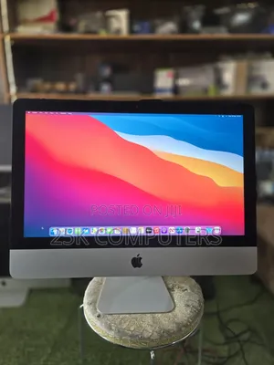 Desktop Computer Apple iMac 8GB Intel Core i5 SSD 256GB