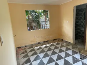 1bdrm Apartment in Estate Agency, Baatsona Total for rent