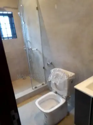 4bdrm Duplex in Ashongman Melcom, Police Station for rent