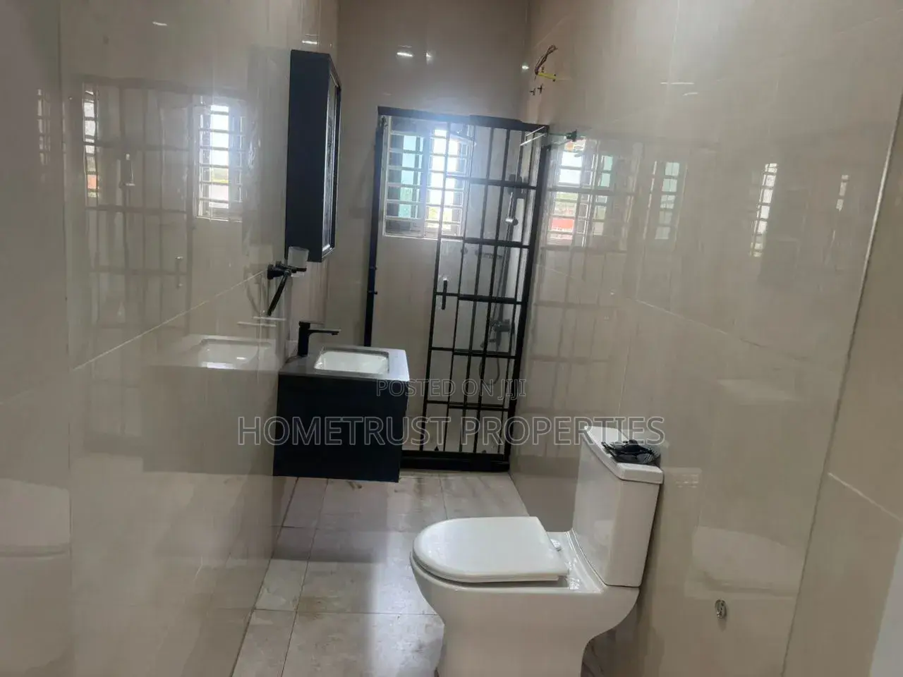 4bdrm Duplex in Ashongman Melcom, Police Station for rent