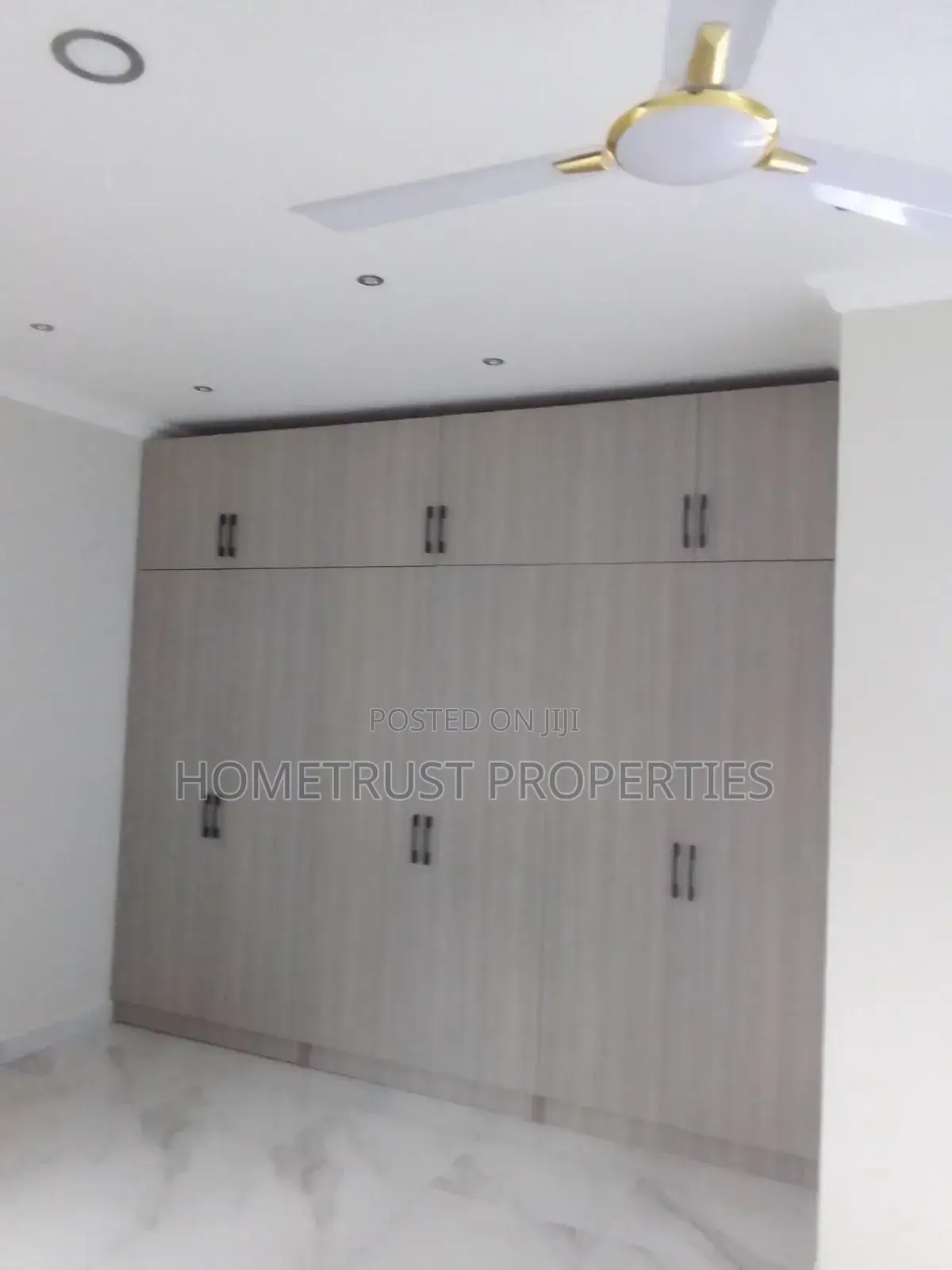 4bdrm Duplex in Ashongman Melcom, Police Station for rent