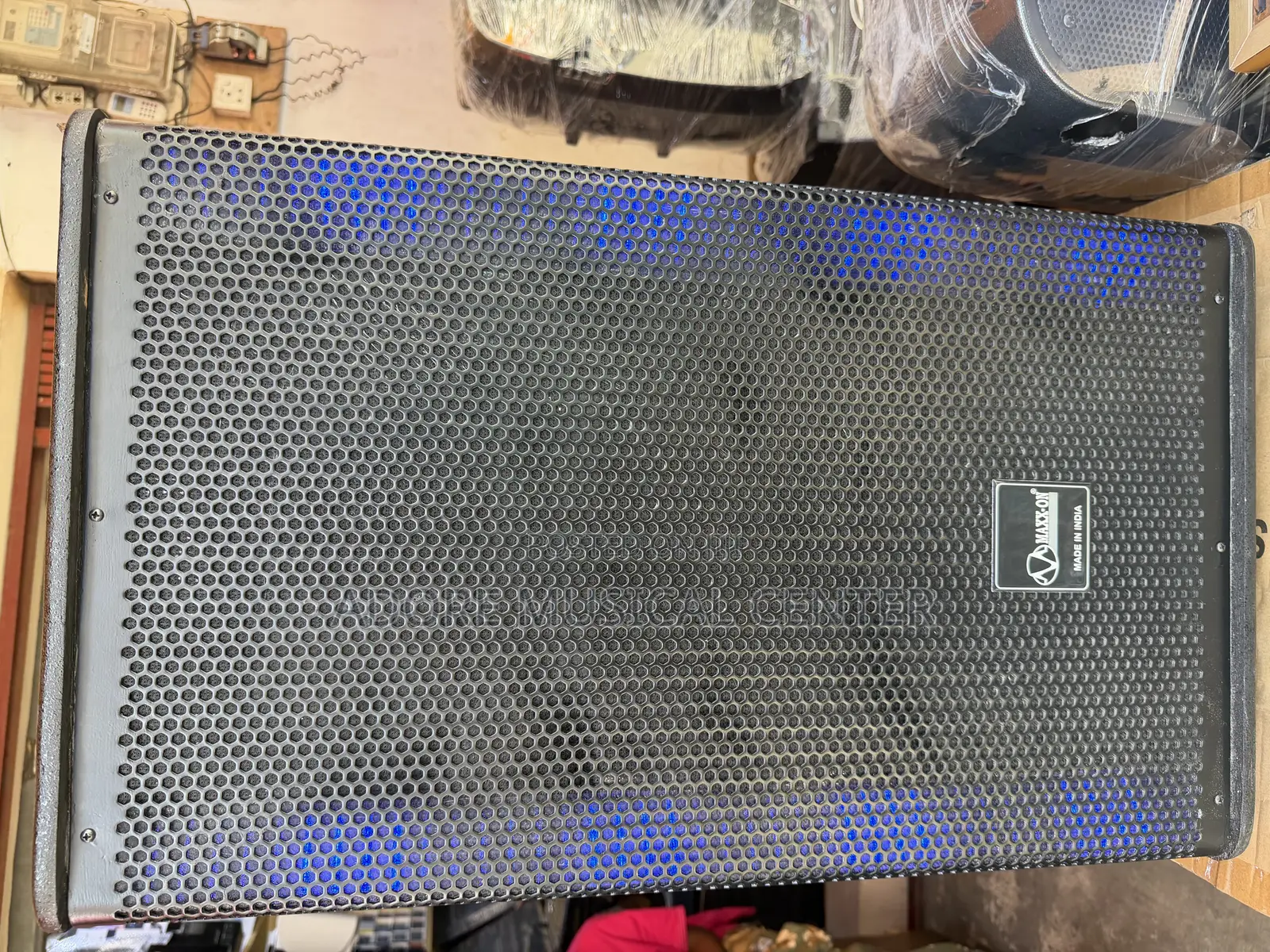 Maxx-on 15inches Wooden Rechargeable Speaker