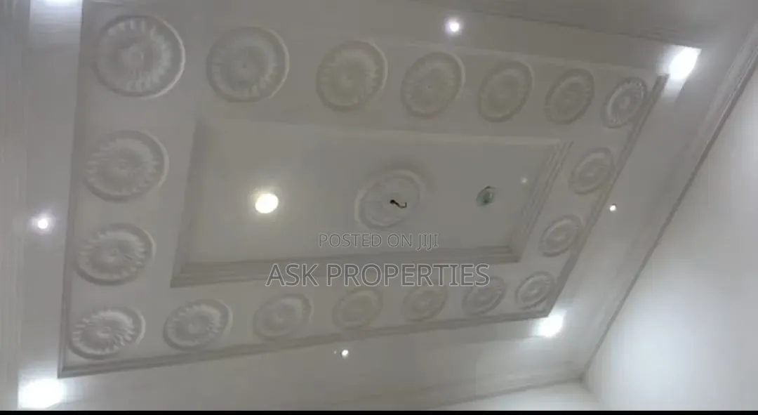 5bdrm House in Prampram for sale