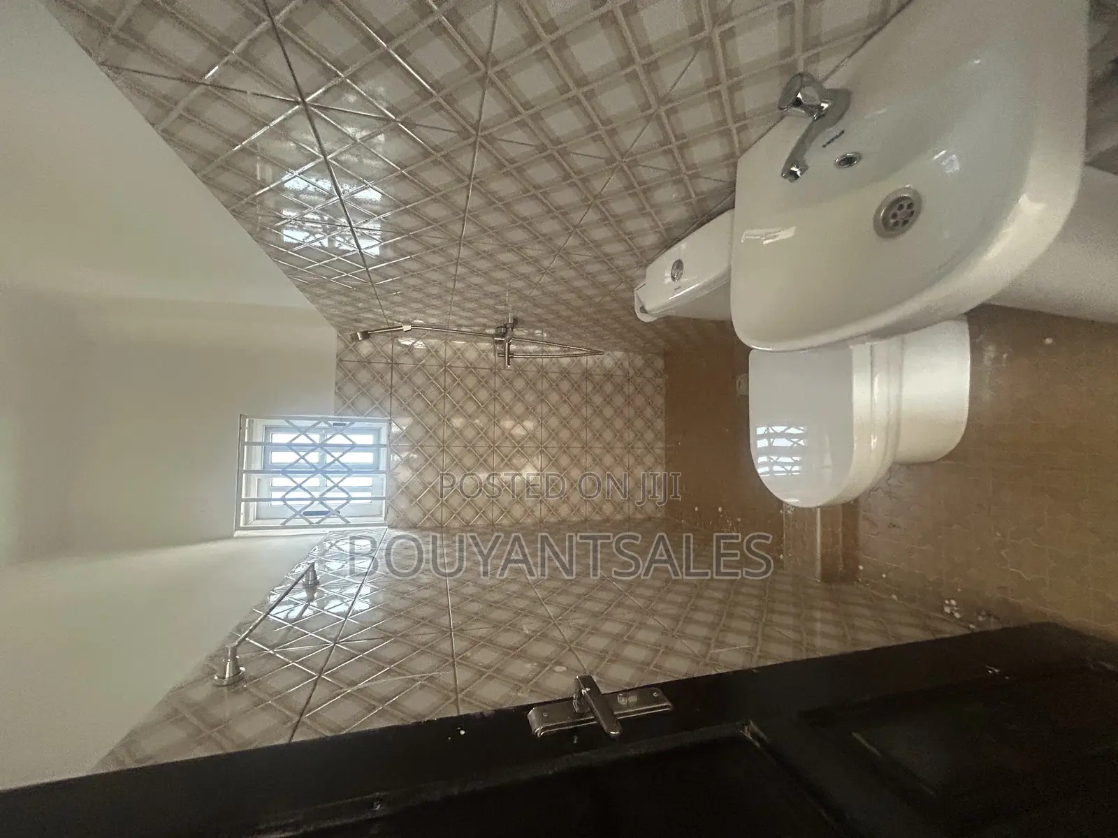 1bdrm Apartment in Old Ashongman for rent