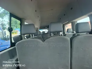 Ford E450 2010 Grey