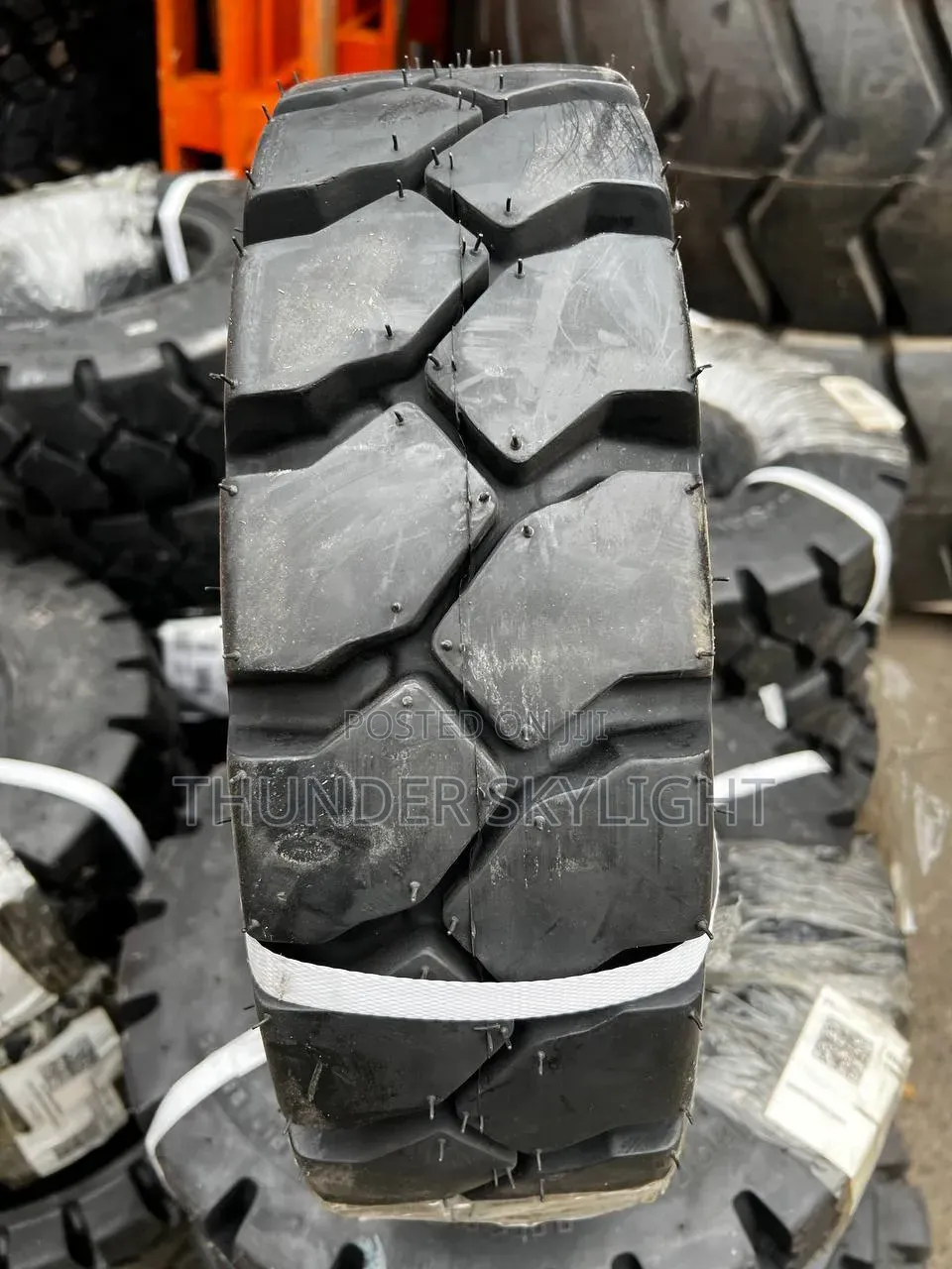 28x9-15 Solid 8.15-15 Galaxy Forklift Tyre