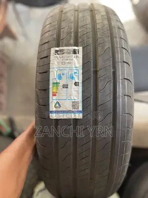 275/60r20 115h Goodyear Efficient Grip2 Suv
