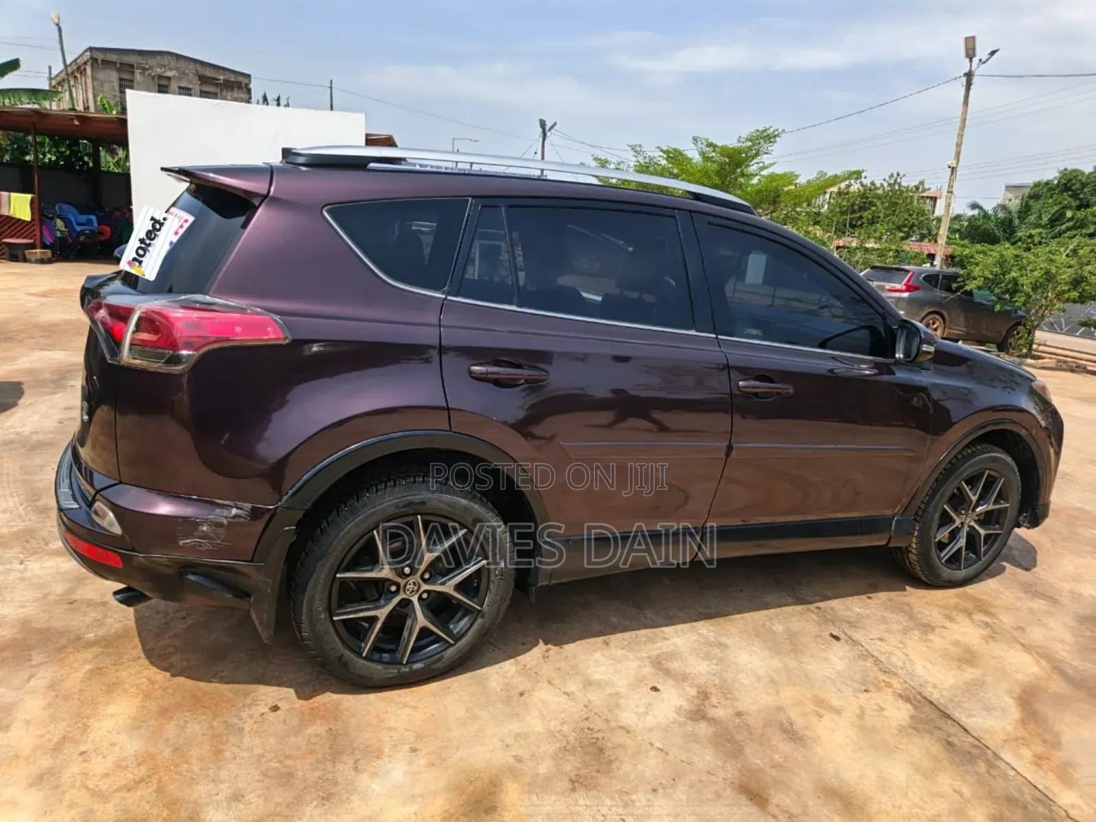 Toyota RAV4 LE 4dr SUV (2.5L 4cyl 6A) 2018 Pink