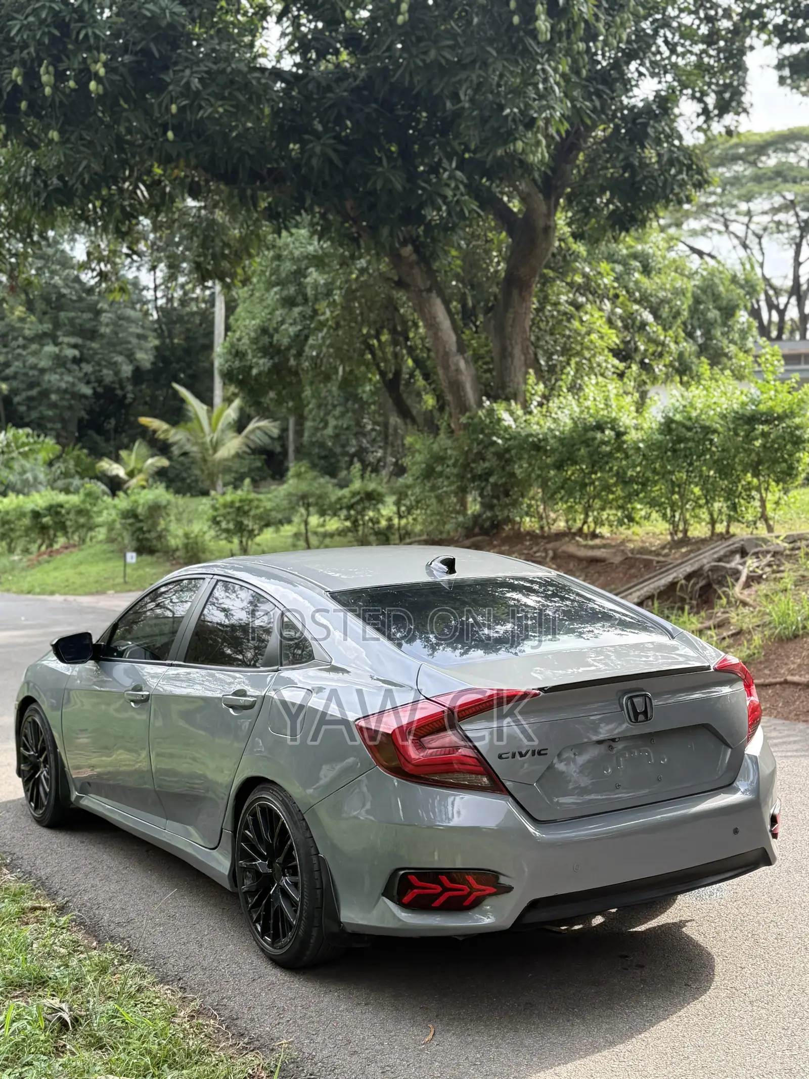 Honda Civic EX Sedan 2018 Gray