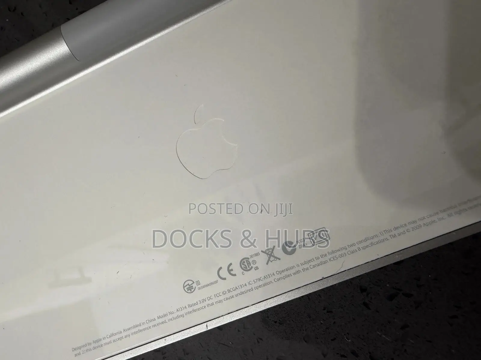 Apple Wireless Bluetooth Keyboard (A1314)