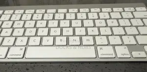 Apple Wireless Bluetooth Keyboard (A1314)