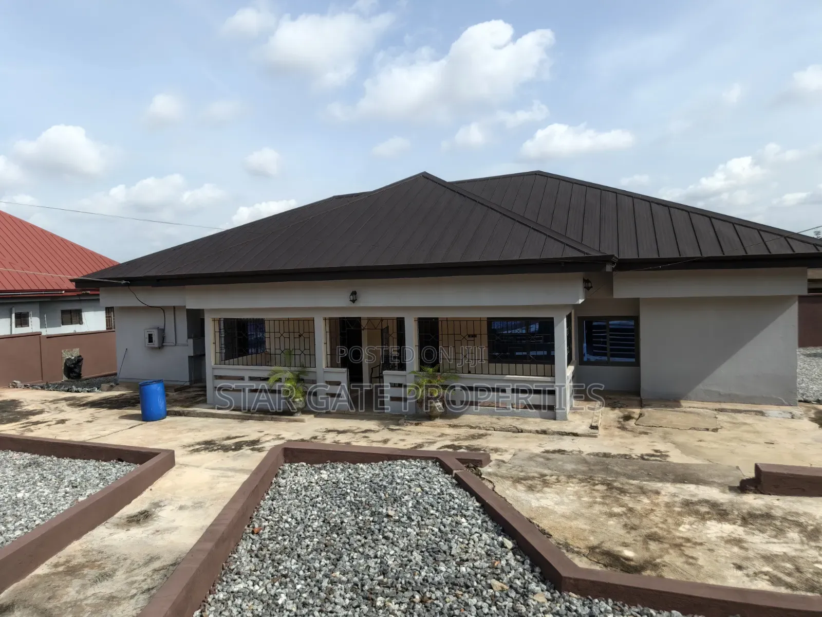 5bdrm House in Buokrom Estate South, Kumasi Metropolitan for sale