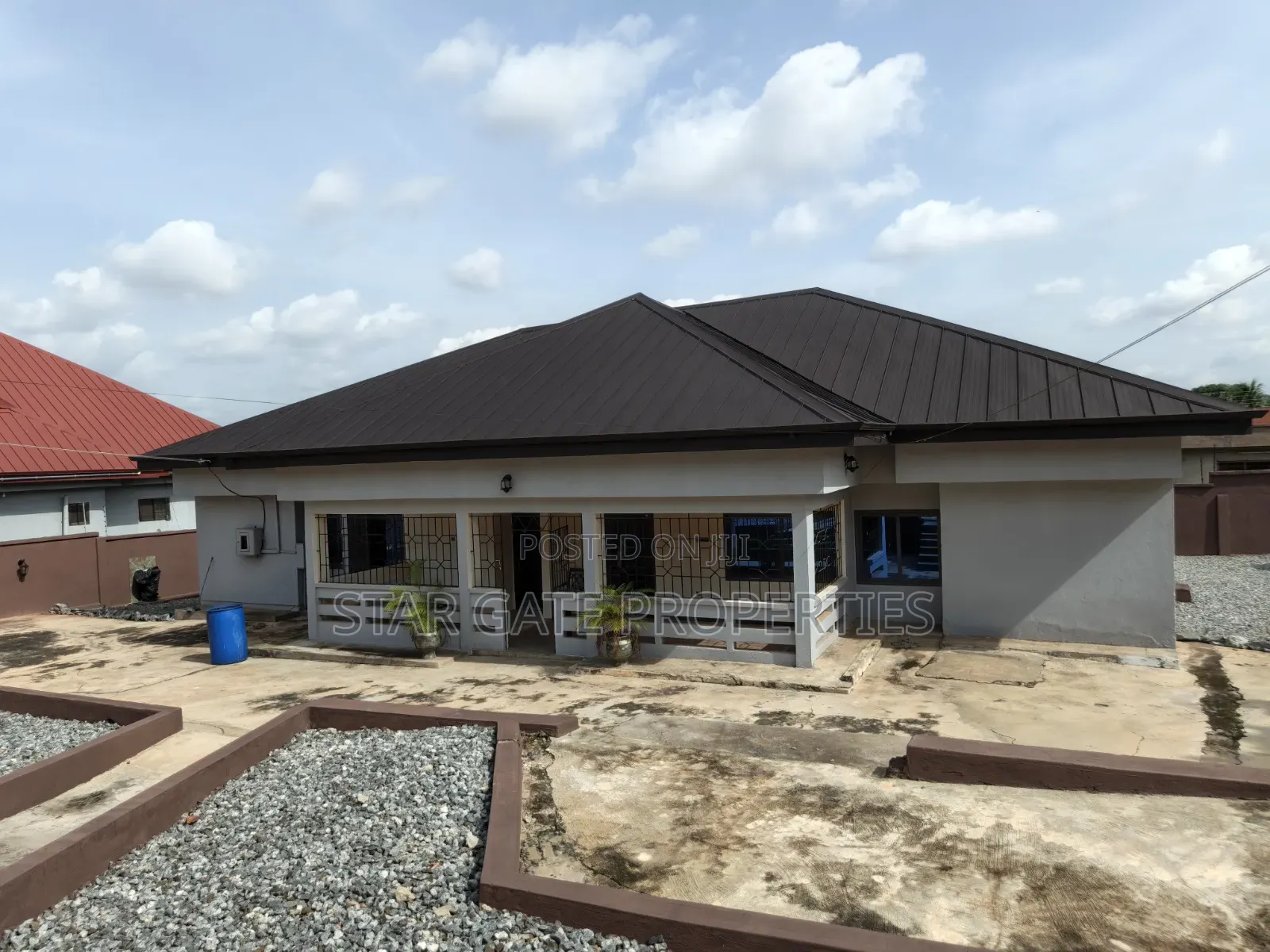 5bdrm House in Buokrom Estate South, Kumasi Metropolitan for sale
