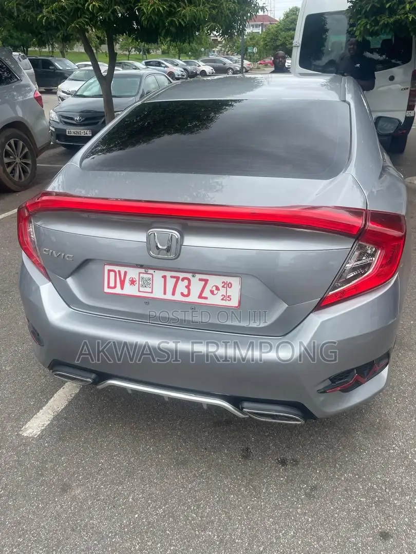 Honda Civic LX 4dr Sedan (2.0L 4cyl) 2016 Silver