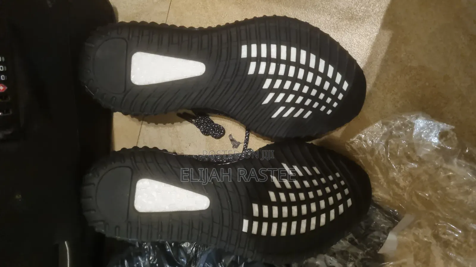 Yezzy 350 Trainers