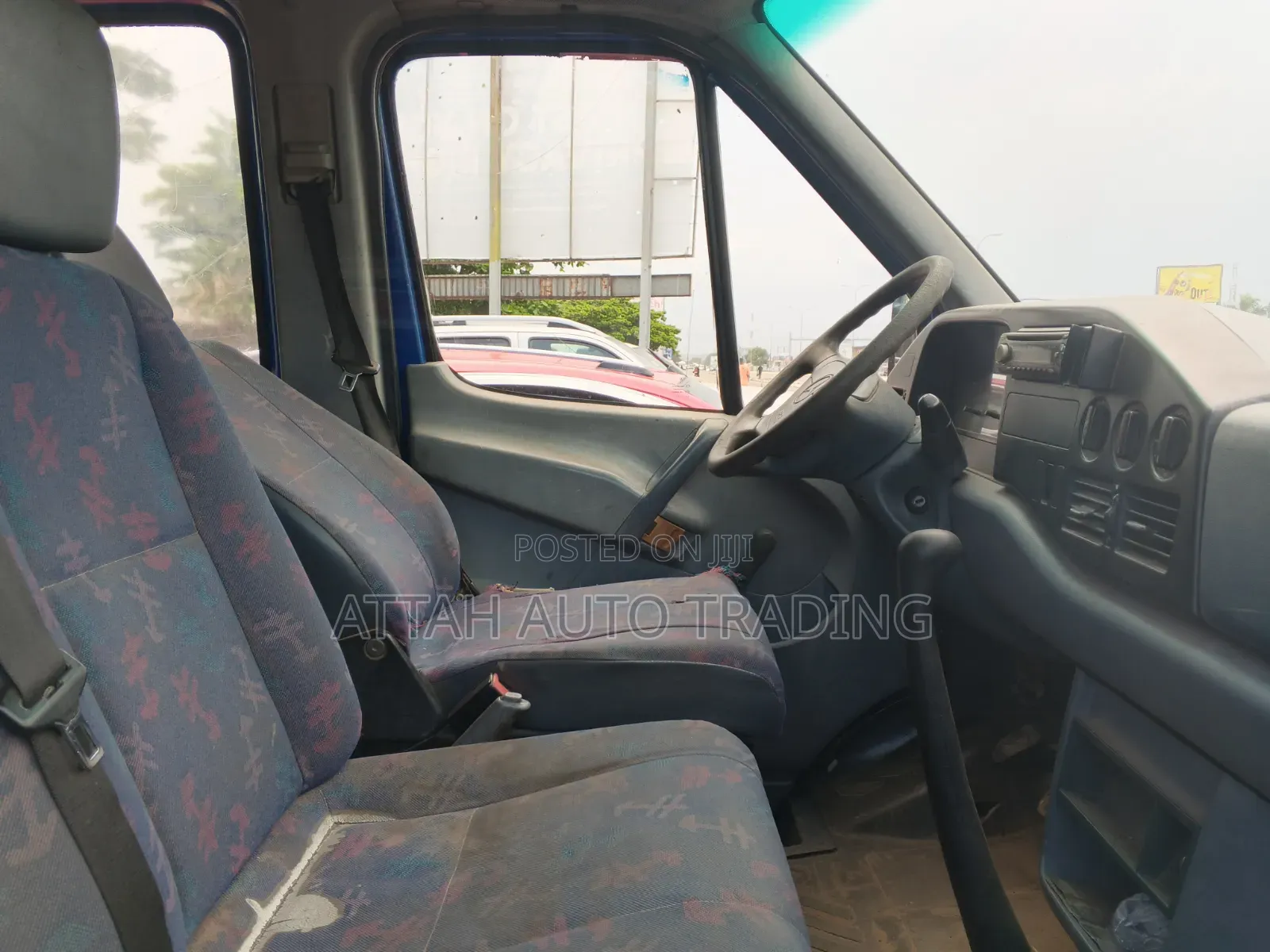 Mercedes-Benz Sprinter 2000 Blue