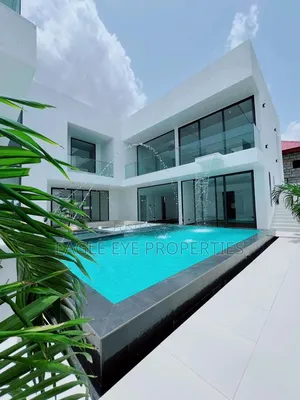 5bdrm House in Ghana Flag for sale