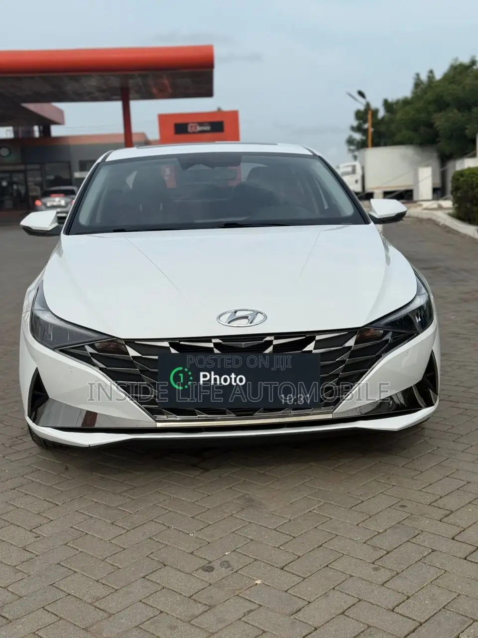 Hyundai Elantra 2023 White