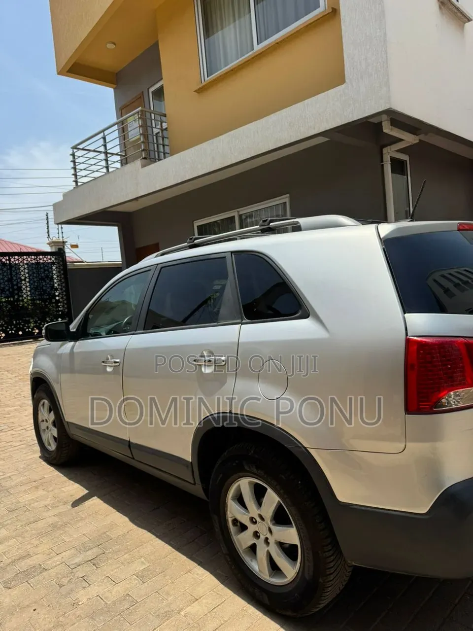 Kia Sorento 2011 Silver