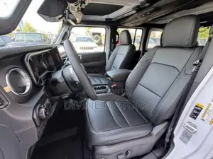 Jeep Wrangler Sahara 4 Door 4x4 2024 White