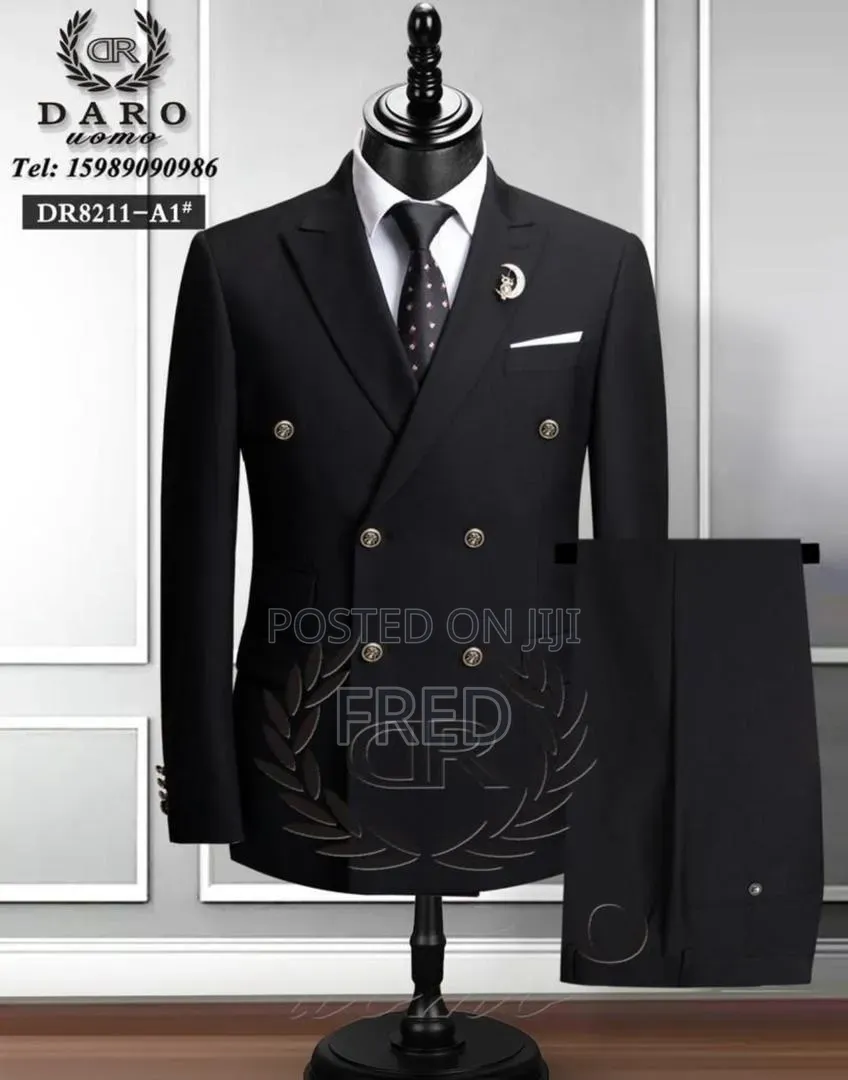Daro Double-Breasted Suit