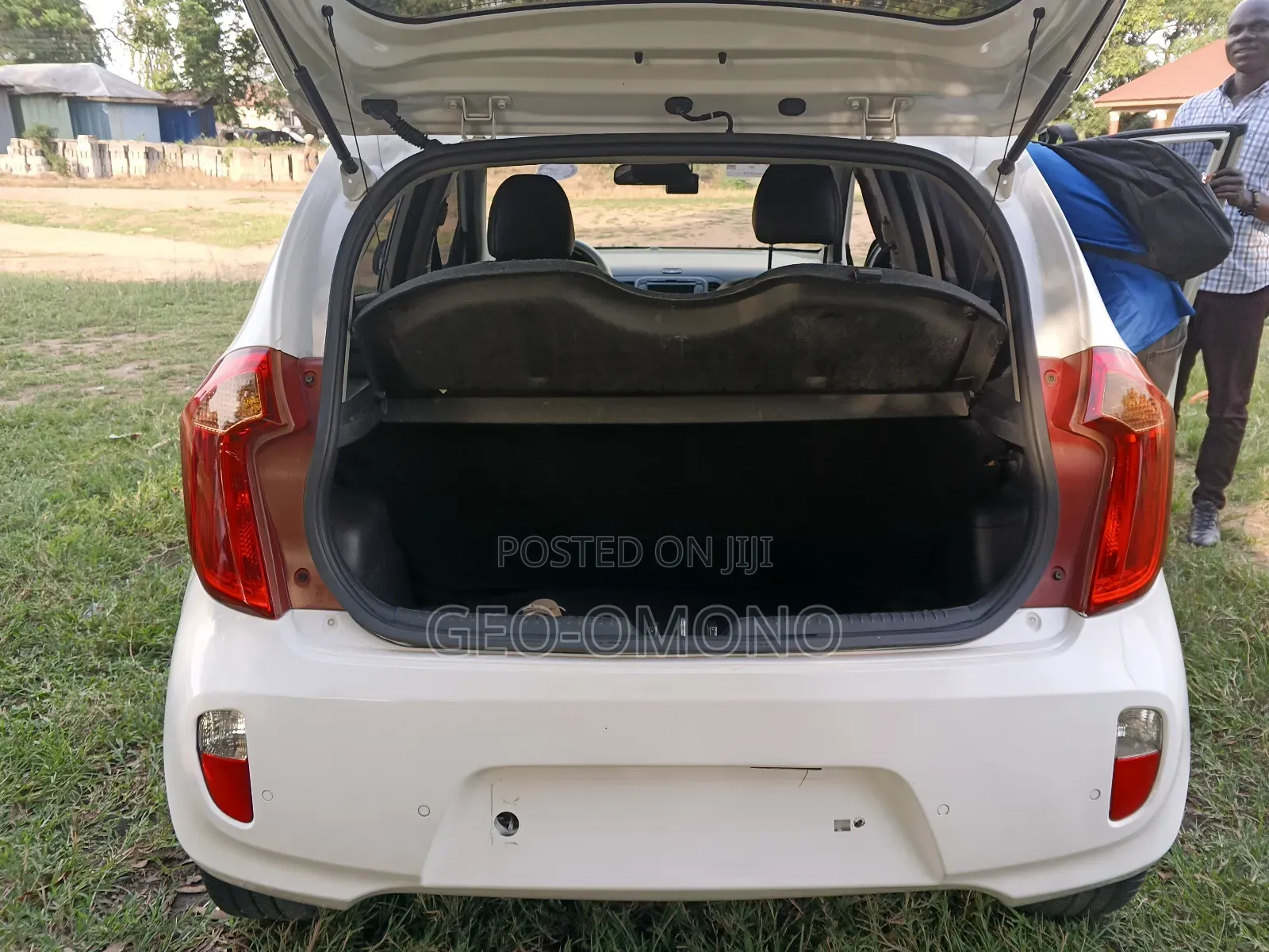 Kia Morning 2011 White