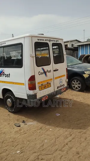 Mercedes-Benz Sprinter 2010 White
