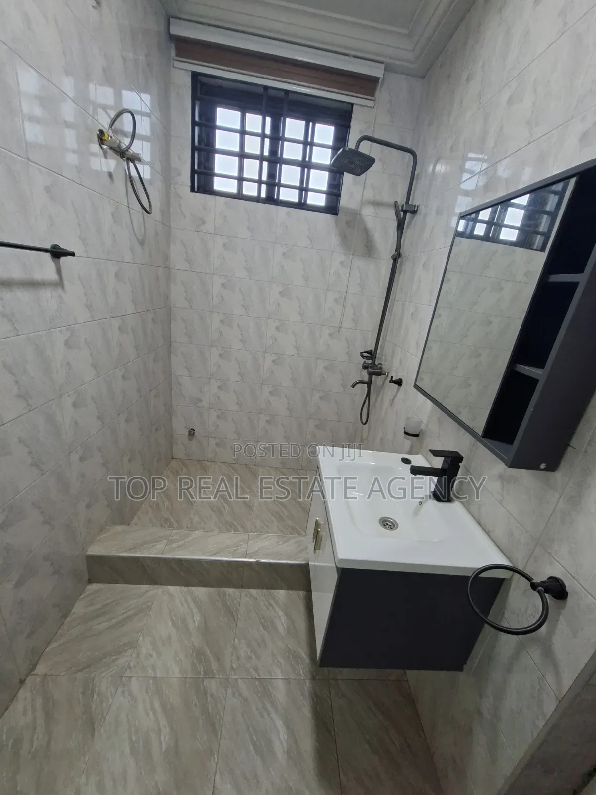 2bdrm Apartment in Ghana Flag for rent