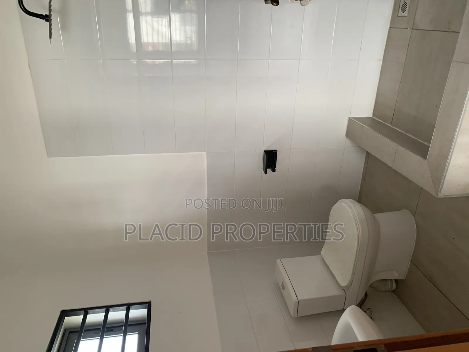 3bdrm House in Adenta ,Accra for sale