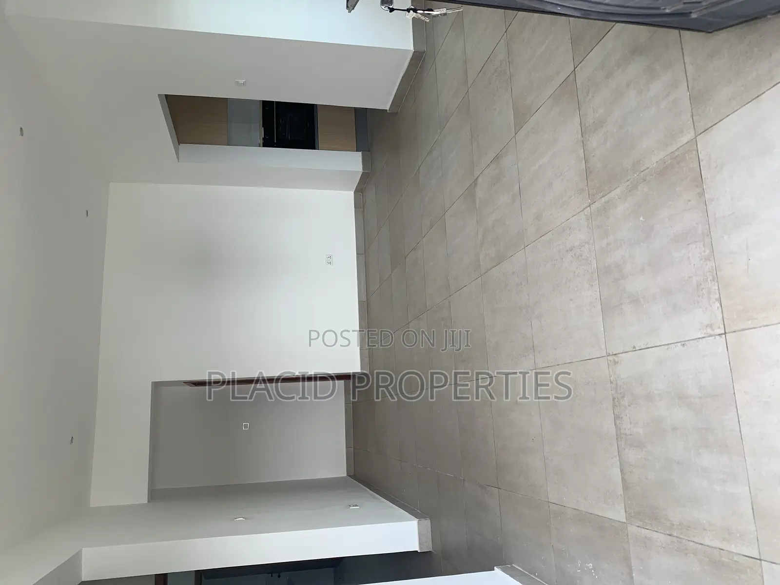 3bdrm House in Adenta ,Accra for sale