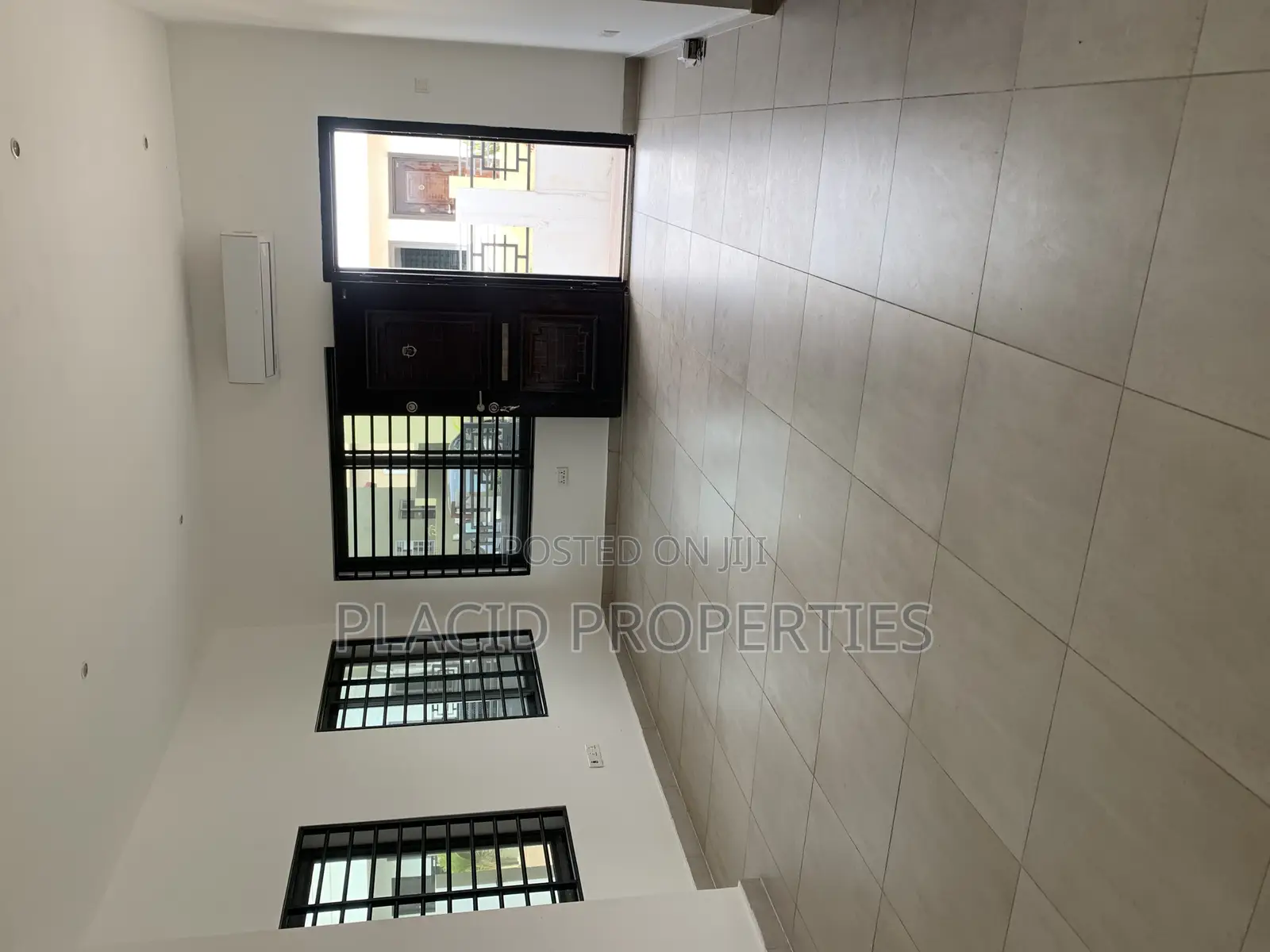 3bdrm House in Adenta ,Accra for sale