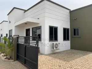 3bdrm House in Adenta ,Accra for sale