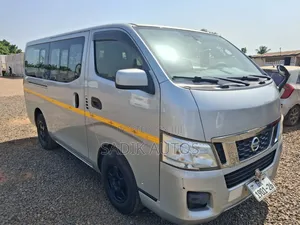 Nissan Caravan (Urvan) 2016 Silver